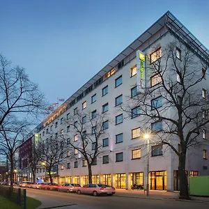 Express Centre By Ihg Отель