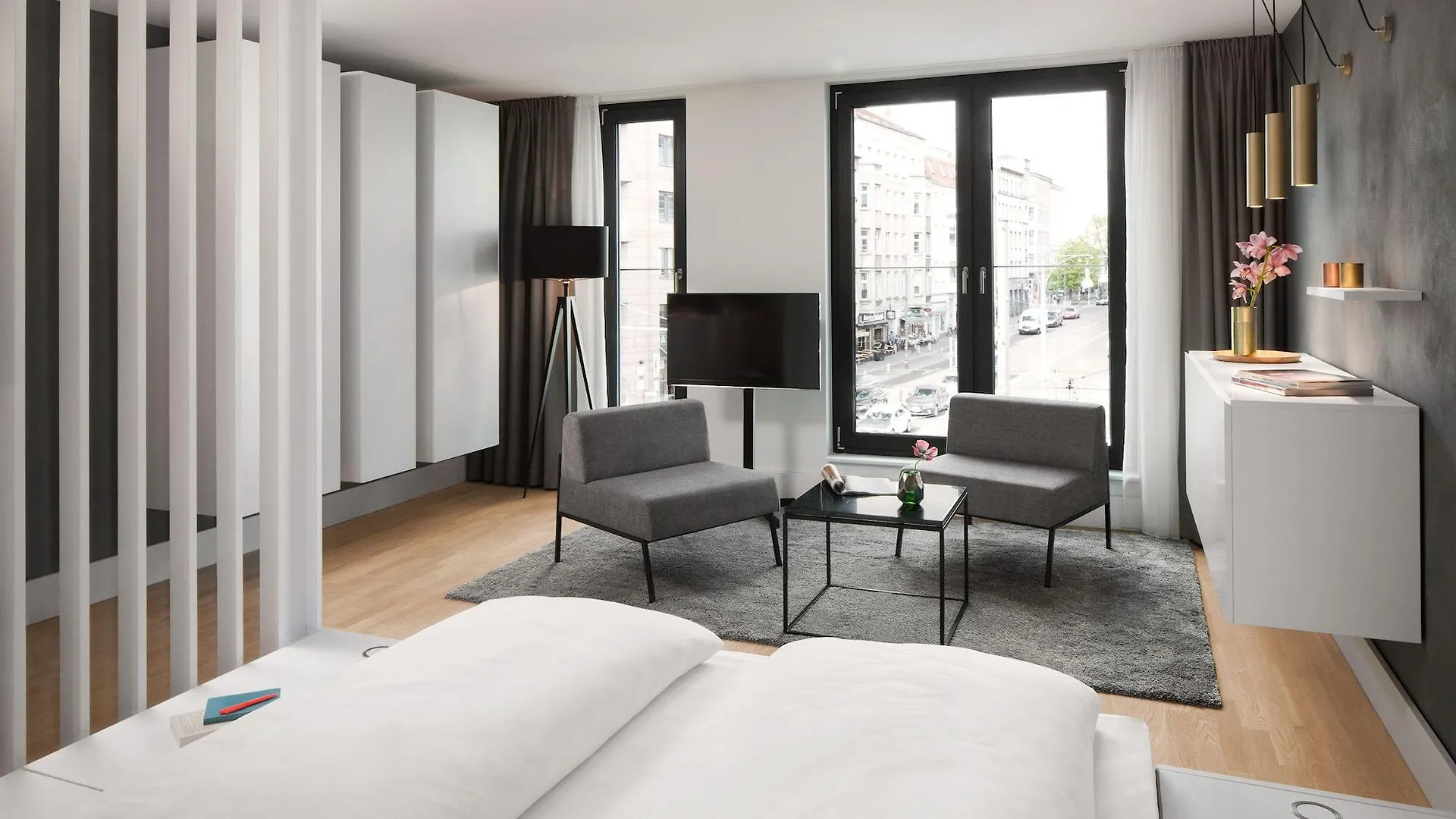 ברלין Amano Home Apartments 3*,